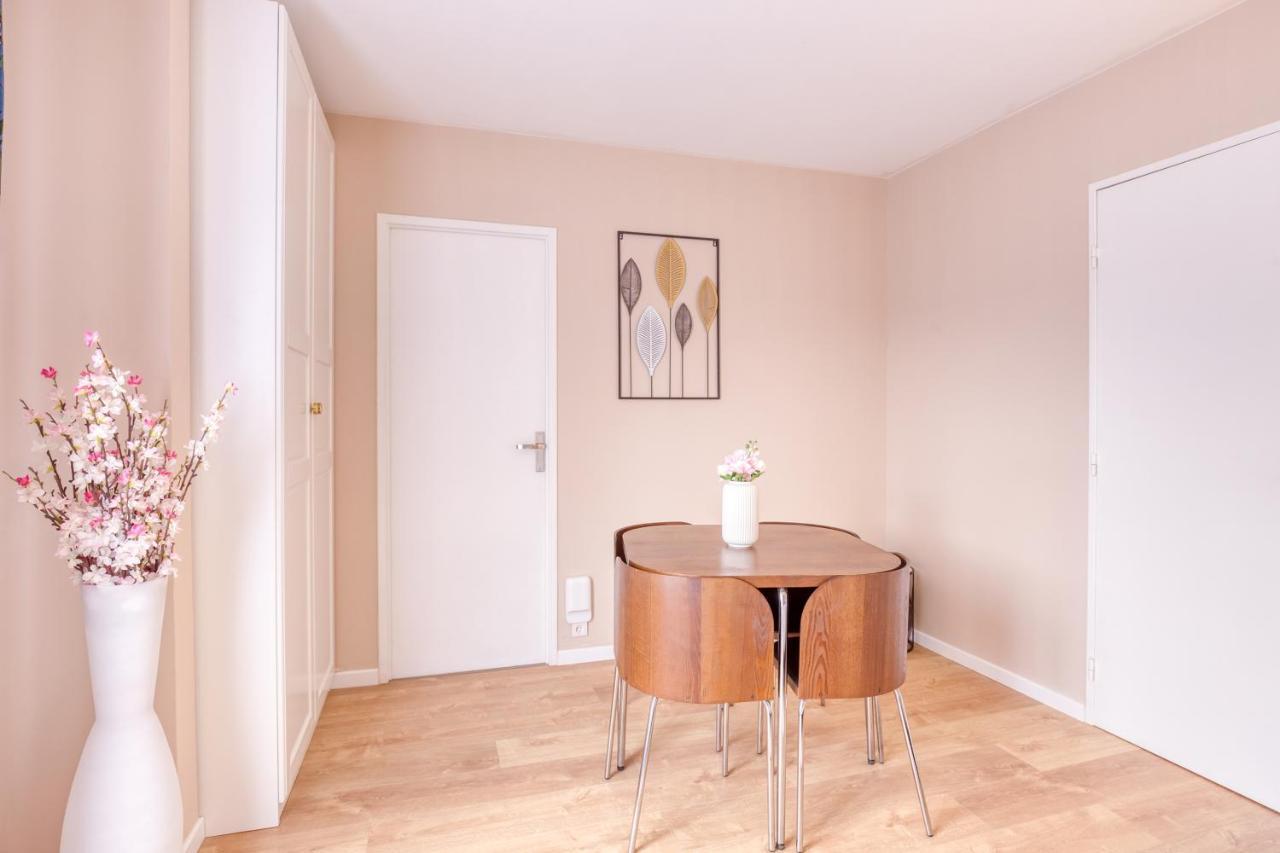 Studio Hotel - Lit King Size - Parking - Wifi - Proche Cdg Livry-Gargan Ngoại thất bức ảnh